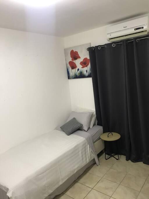 Villa Susanna 3 Bedroom 2 Bathroom House Sleeps 6Plus Willemstad Exterior foto