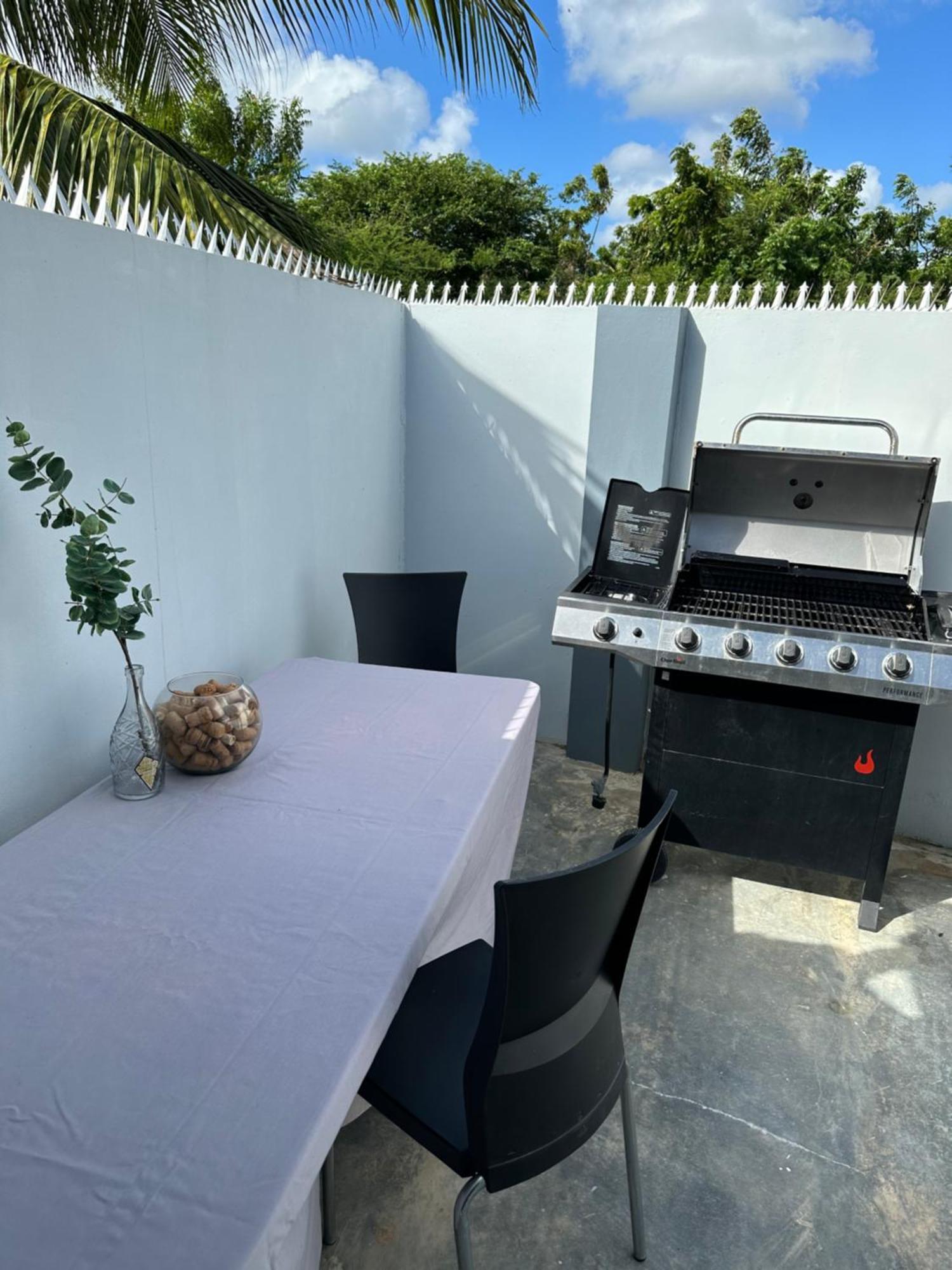 Villa Susanna 3 Bedroom 2 Bathroom House Sleeps 6Plus Willemstad Exterior foto